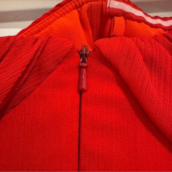 Badgley Mischka Celebrity Gown, Red Chiffon, Size 4 - Picture 10 of 15